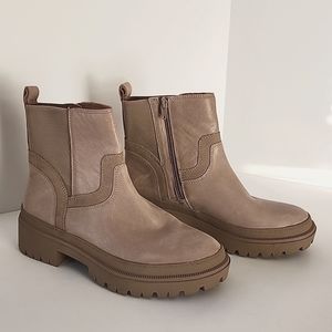 LUCKY BRAND LUG SOLE LEATHER BOOTS